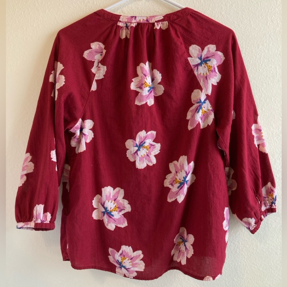 Old Navy Burgundy Floral Button Up Blouse Airy Lightweight Top Size S - Picture 7 of 10